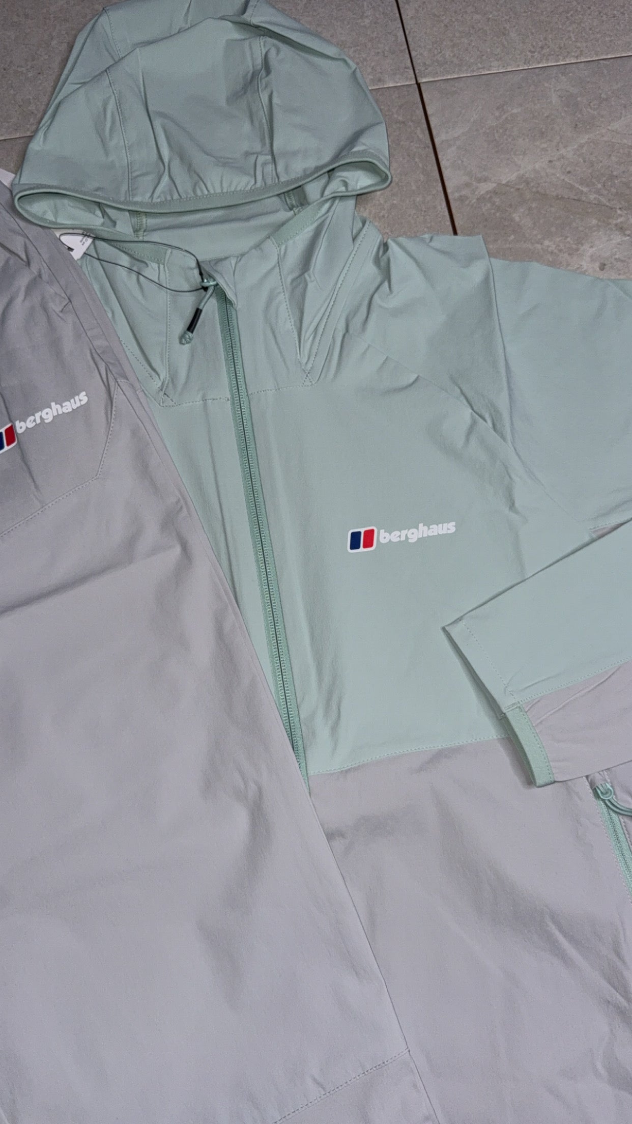 Berghaus theran track suit