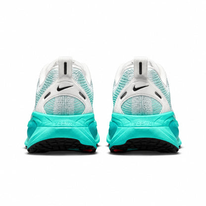 Nike Vomero 18 Trainers