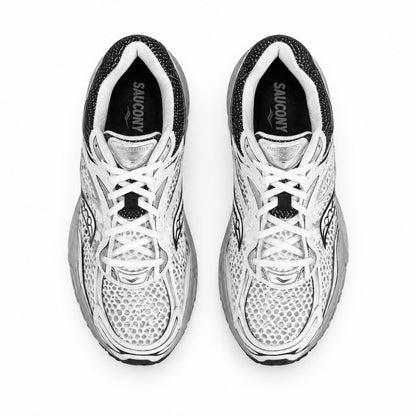 Saucony ProGrid Omni 9 Trainers