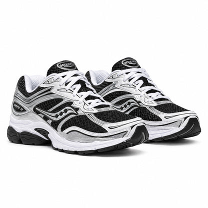 Saucony ProGrid Omni 9 Trainers